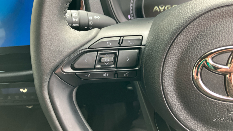 Toyota Aygo X 1.0 VVT-i Edge 5dr Petrol Hatchback